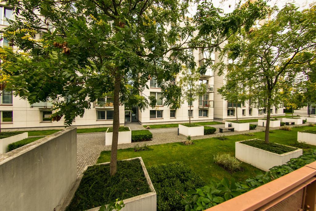 Apartment Korunni Dvur, 2 Free Parkings 布拉格 外观 照片
